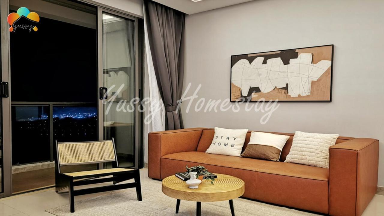 Yussy 2 Bedrooms Condo At R&F Princess Cove Джохор Бахру Екстериор снимка