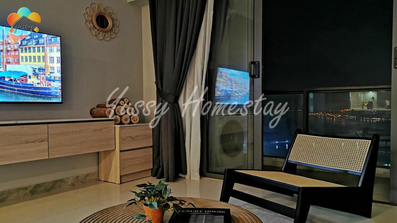 Yussy 2 Bedrooms Condo At R&F Princess Cove Джохор Бахру Екстериор снимка